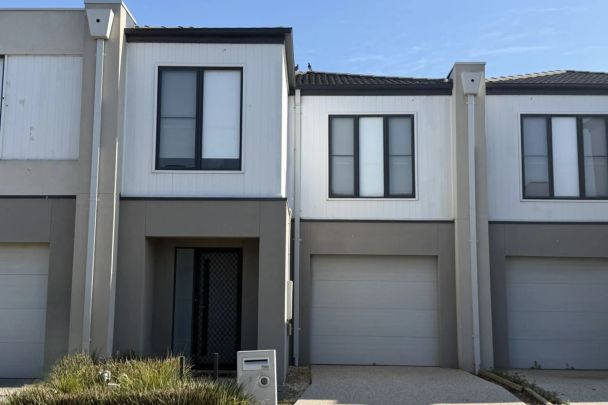 Stylish Three Bedroom Home In Harpley - Photo 1