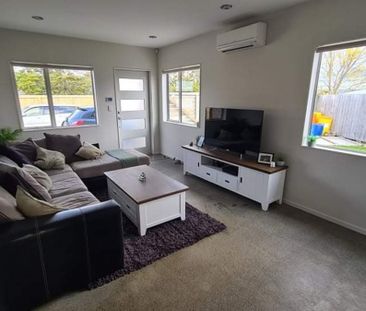 2 Bedroom in Rosehill - Photo 1