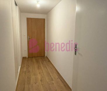 F3-proche METZ TECHNOPOLE - ARRET METTIS - PARKING EXTERIEUR - Photo 6