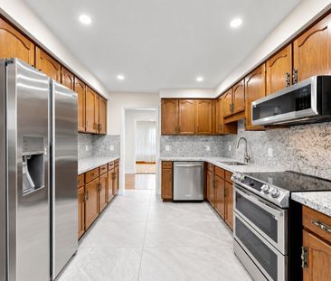 For Lease - 106 Stilecroft Drive Unit# 7, Toronto, Ontario - Photo 2