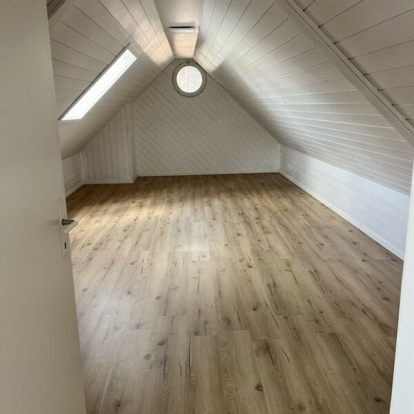 Grand logement de 5.5pcs à louer à Courtedoux ! 1er loyer net offert ! - Foto 1