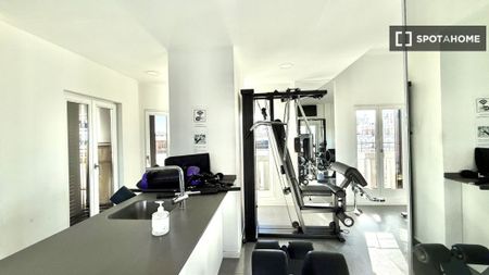 2 room luxury Flat for rent in Madrid, Autonomous Region of Madrid - Photo 2