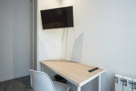 Calle de las Hileras, Madrid, Community of Madrid 28013 - Photo 5