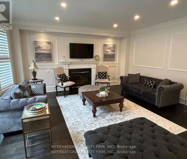 4205 SARAZEN DRIVE - Photo 1