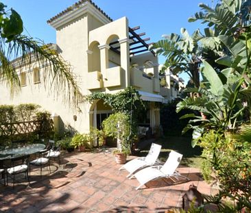 Townhouse in Guadalmina Baja - Photo 6