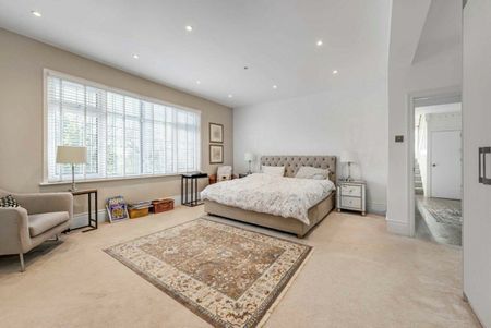 The Grove, Isleworth, TW7 - Photo 2