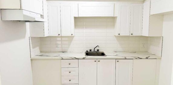 Très beau 3 1/2 rénové - Photo 2