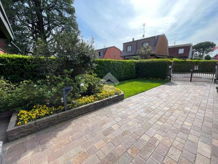 Villa singola in affitto - Photo 2