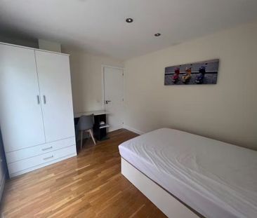 Calle de Basilio de Prado, Madrid, Community of Madrid 28035 - Photo 5