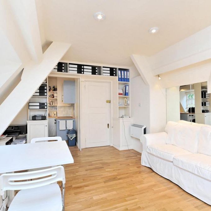 Studio to rent - Photo 1