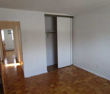 Cité des Jeunes - 4 1/2 - Photo 3