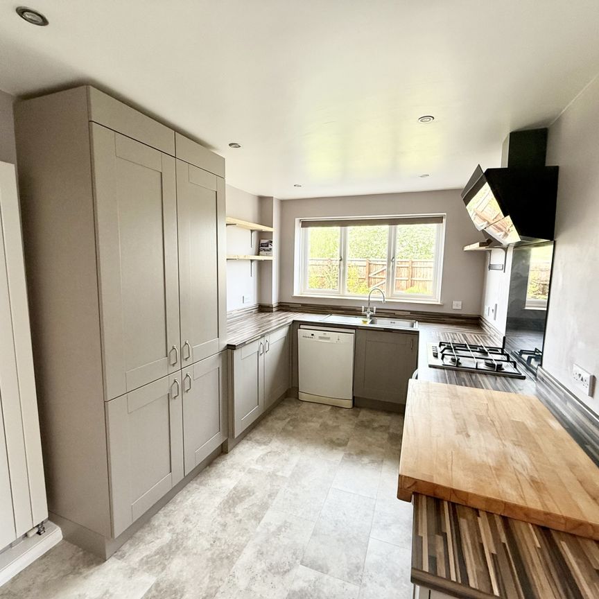 15 Hollowbrook Close, Ruskington - Photo 1
