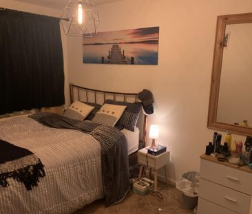 3 Bed Semi-Detached House, Pendle Crescent, NG3 - Photo 2