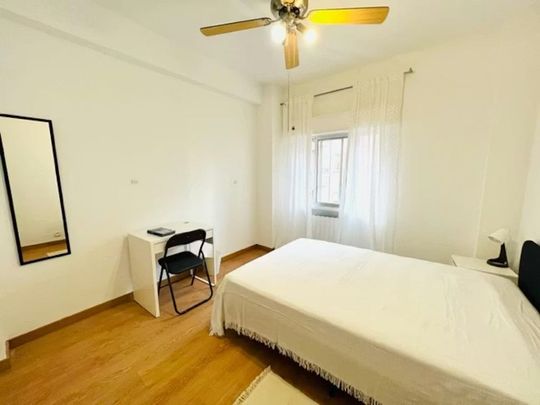 Calle Pascual Hermanos, Alcobendas, Community of Madrid 28100 - Photo 1