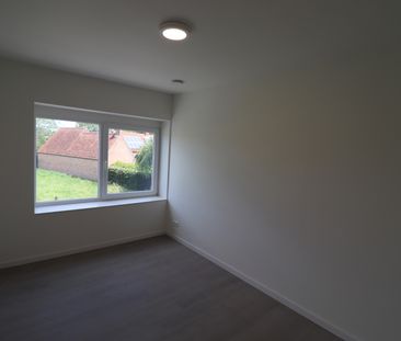 Gerenoveerd duplex-appartement met 3 slaapkamers, terras en autosta... - Photo 6