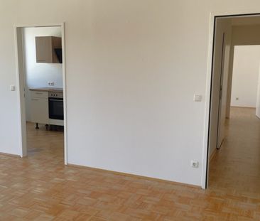 CHARMANTE WOHNUNG DIREKT IN GALLNEUKIRCHEN MIT IM INNENHOF - Photo 1