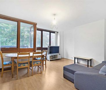 3 bedroom flat to rent - Photo 1