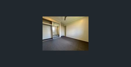 Modern 4 Bedroom Home in Peaceful suburb Glen Eden - Photo 2