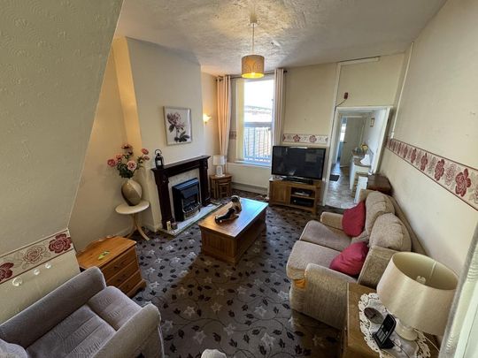 3 bedroom terraced house to rent - Photo 1