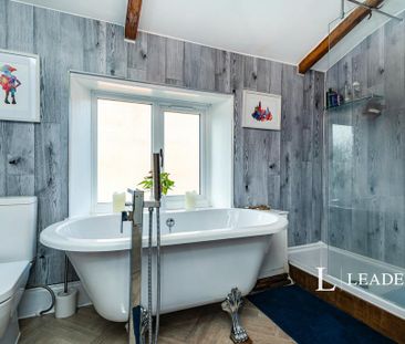 3 bedroom semi-detached house to rent - Photo 2