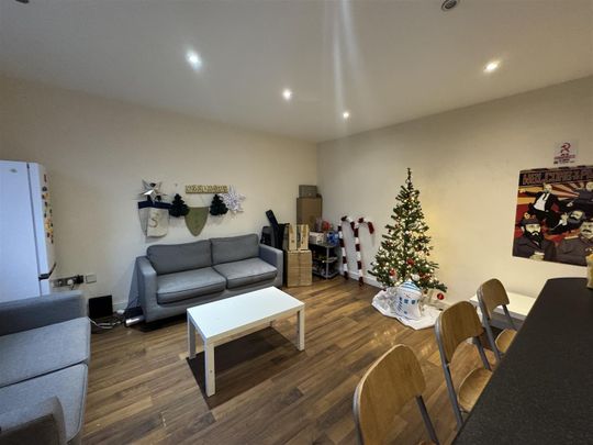 Royal Park Grove, Hyde Park, LS6 1HQ, Leeds - Photo 1