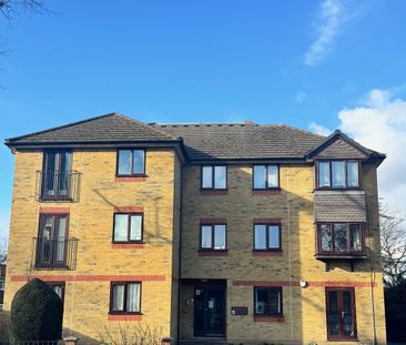 The Avenue, Worcester Park - Photo 4