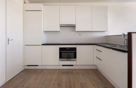 Appartement te huur: Emmasingel 31-171 5611 AZ Eindhoven - Photo 2