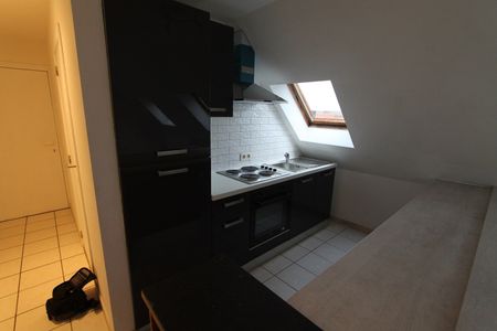 Dakappartement met 1 slaapkamer + bureel - Photo 2