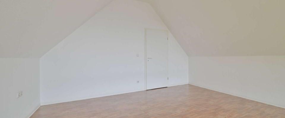 Idyllische 2,5-Raum-Wohnung in Burgstädt: Ihr perfektes Zuhause in ruhiger + grüner Lage - Photo 1