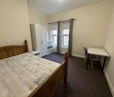 Montrose Street, Middlesbrough, TS1 - Photo 3