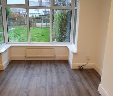 3 Bed Semi-Detached House, Queensway, LS15 - Photo 3