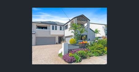 PARTLY FURNISHED - LARGE DUPLEX - WALK TO BEACH & TALLEBUDGERA CREEK - Photo 5