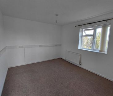 Meadow View, North Square, Dorchester - Photo 2