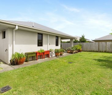 Modern Family Home with Media Room, Spacious Layout, and Prime Loca... - Photo 5