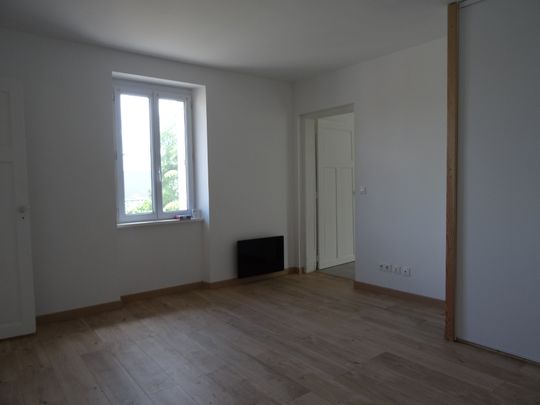 Location Appartement 3 pièces 57m² DOL DE BRETAGNE 35120 - Photo 1