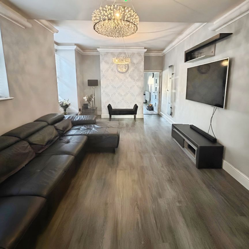 1 bedroom property to rent Lincoln Road, Peterborough, Cambridgeshire, PE1 - Photo 1