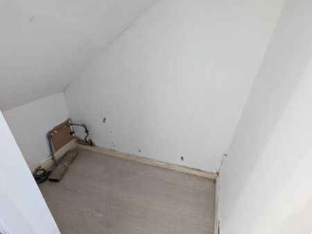 2 bedroom maisonette to rent - Photo 4