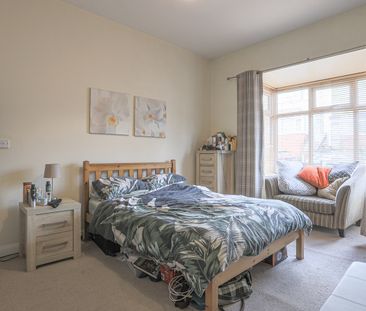 1 Bed Flat, Manor Grove, LS7 - Photo 4