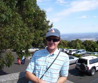 Golden Square - Photo 1