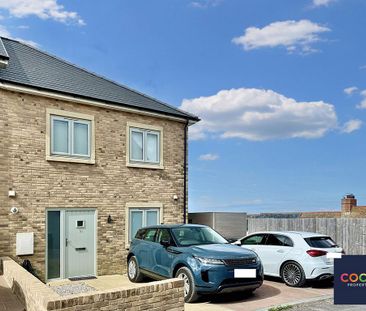 3 bedroom end of terrace house to rent - Photo 2