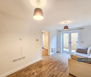 3 bedroom terraced house to rent - Photo 2