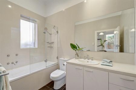 814 Burke Road, Camberwell - Photo 4