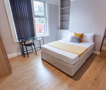 5 bedroom terraced house to rent - Photo 2