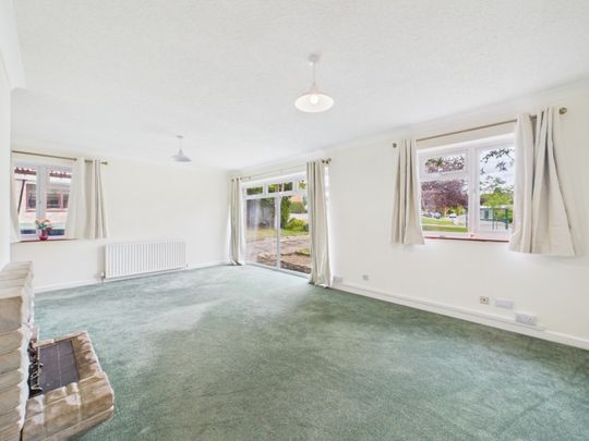Lawson Glade, Charlton Kings, Cheltenham, Gloucestershire, GL53 - Photo 1