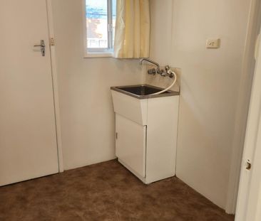 SOUTH TAMWORTH - One Bedroom Unit - Photo 3