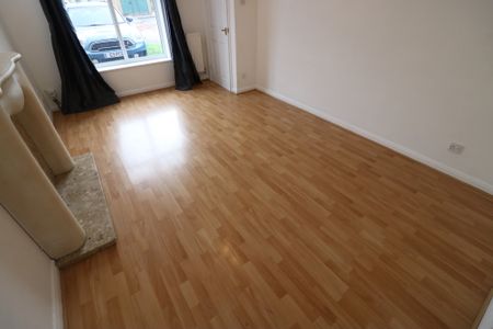 28 Bermondsey Drive - Photo 2