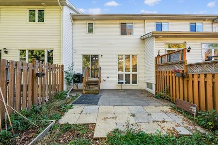 For Lease - 9 CARWOOD Circle, Overbrook - Castleheights and Area, Ontario - Photo 5