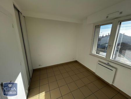 Location Appartement 2 pièces 20m² CHOLET 49300 - Photo 3