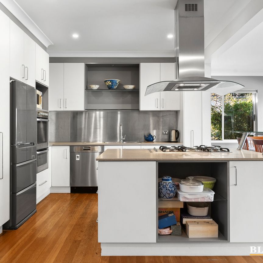 37 Rawson Street, Deakin ACT 2600 - House For Rent | Domain - Photo 1
