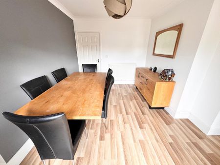 3 bedroom semi-detached house to rent - Photo 3